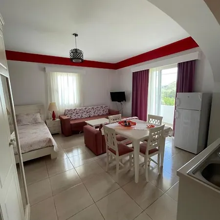 מלון דירות Florika