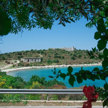 מלון דירות Florika