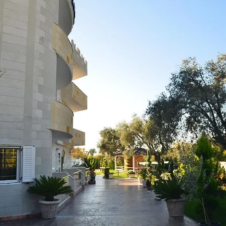 Florika מלון דירות בורש