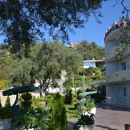 Aparthotel Florika 4*