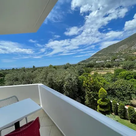 维拉弗洛里卡公寓式酒店